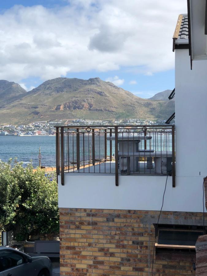 Ollava Guesthouse Simonʼs Town Exterior foto